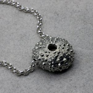 Collier grand oursin ovale