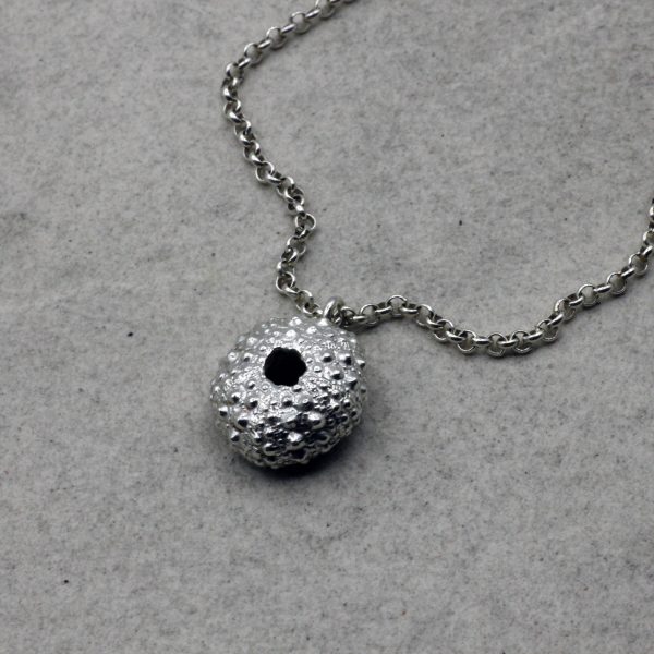Collier petit oursin ovale – Image 7