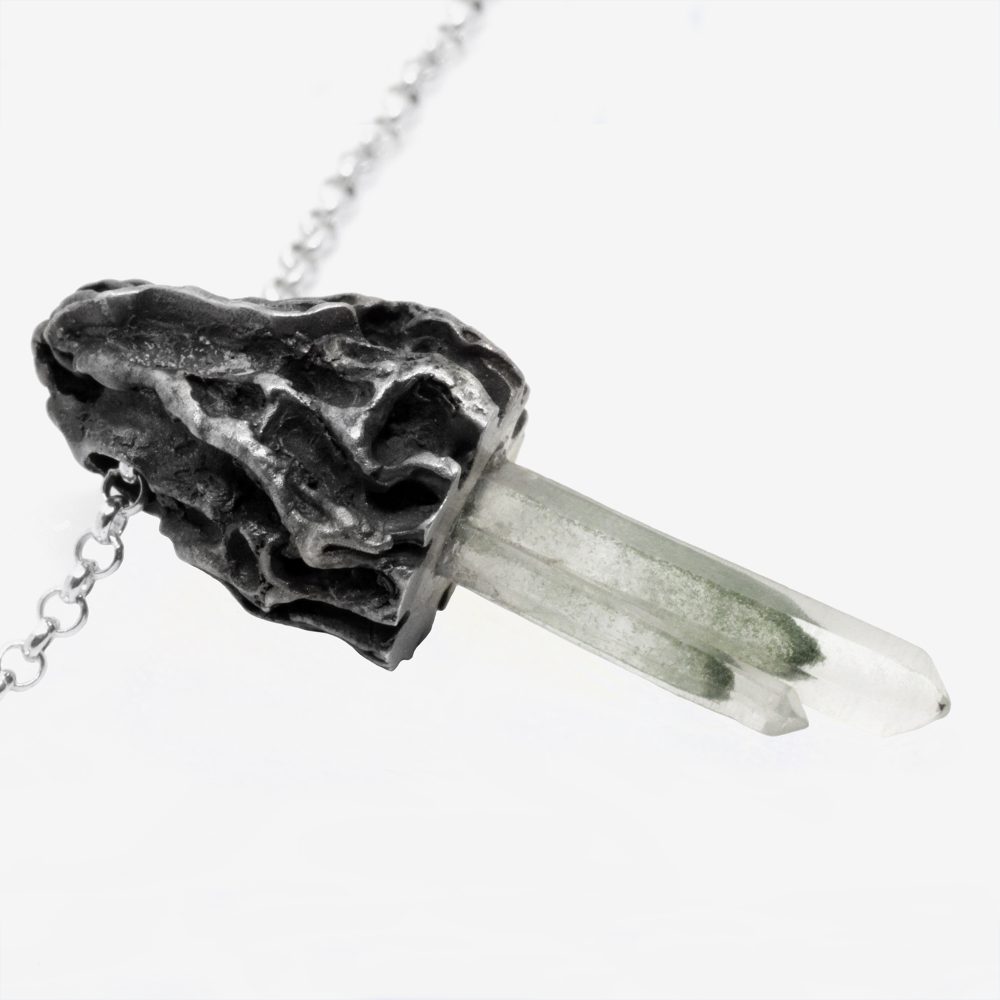 Morille et cristal de quartz brut,
argent 925 recyclé
